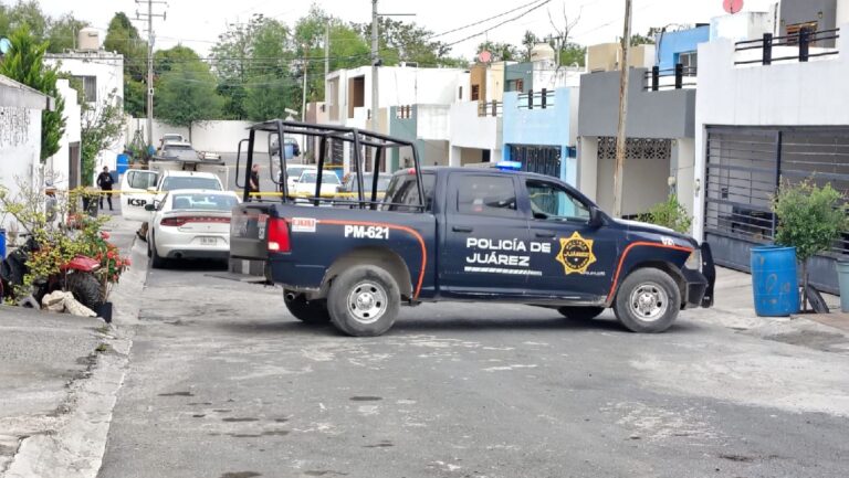 Impactante cateo en Juárez, Nuevo León: Detienen a pareja y aseguran arma y drogas