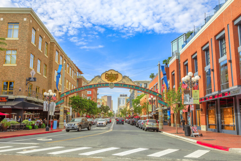 Empleo en California en caída: San Diego siente el impacto en turismo y servicios