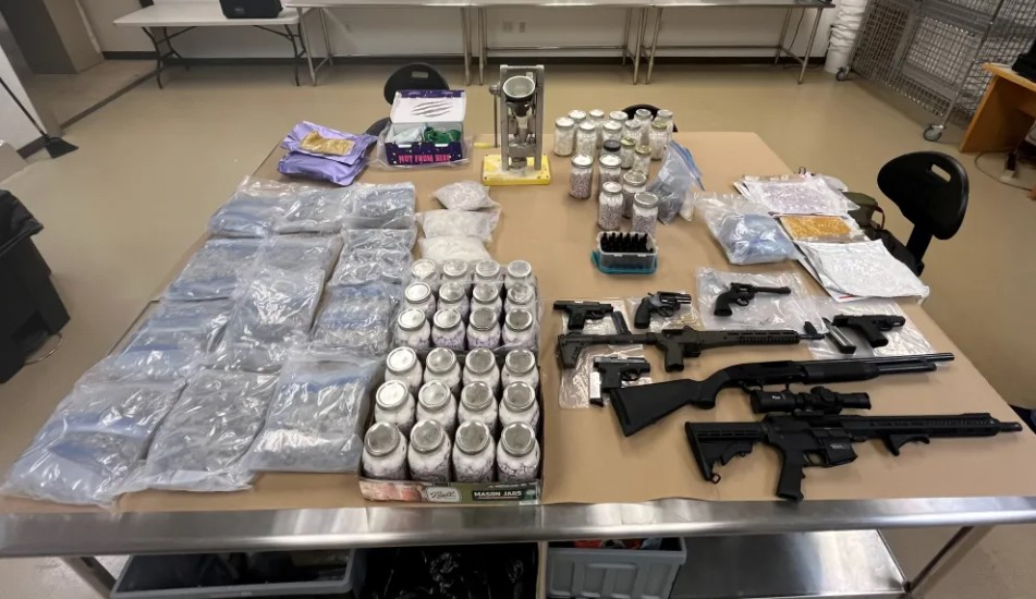 Operativo Antidrogas en Colorado: Arresto y Gigantesca Incautación de Estupefacientes