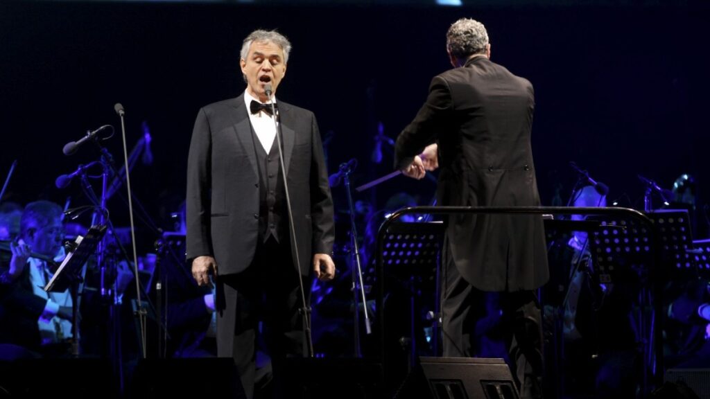 Disfruta del Concierto de Andrea Bocelli junto a Los Ángeles Azules en el Zócalo de CdMx