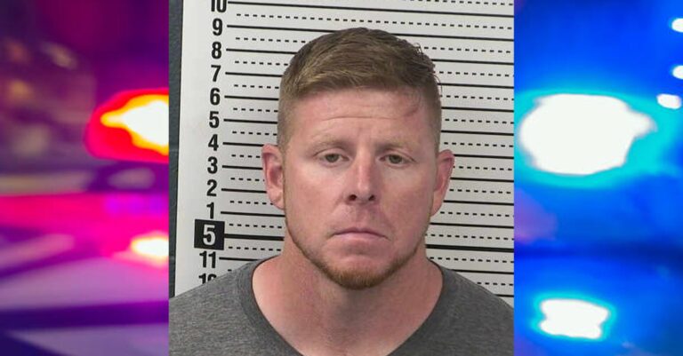 Arresto en Las Cruces: Maestro de Camino Real Middle School Acusado de Conducta Inapropiada