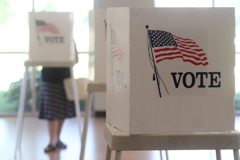 San Diego busca voluntarios para centros de votación en la elección de junio