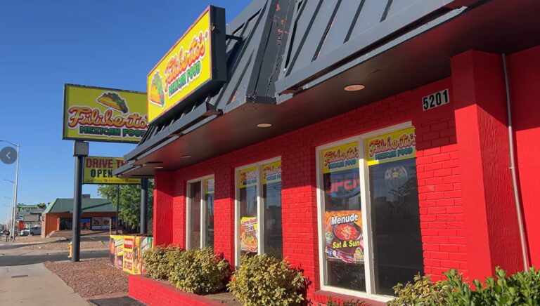 Bomberos Controlan Rápidamente Incendio en el Restaurante Filiberto’s de Albuquerque