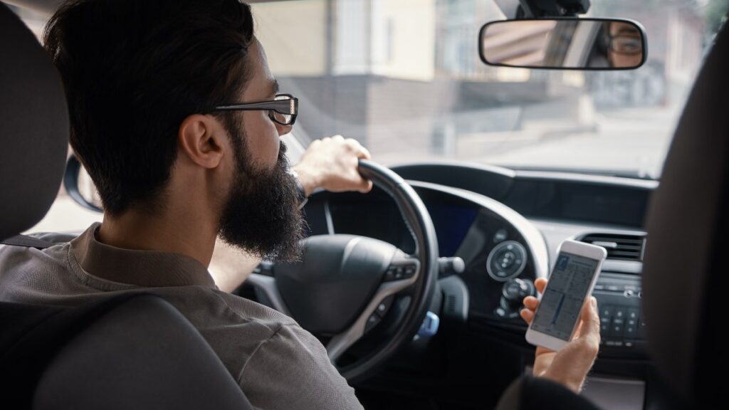 ¡Atención! Te pueden multar por usar GPS al conducir en Edomex: conoce los detalles
