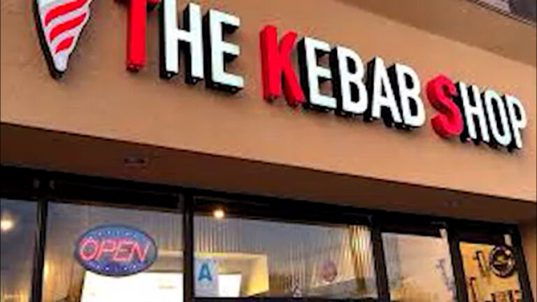 Brote de E. coli en California ligado a cadena The Kebab Shop, reportan 9 casos