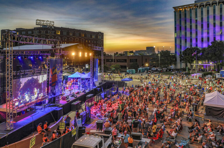 Wichita Riverfest 2026: Todo lo que Debes Saber para Disfrutar del Mayor Festival de Kansas