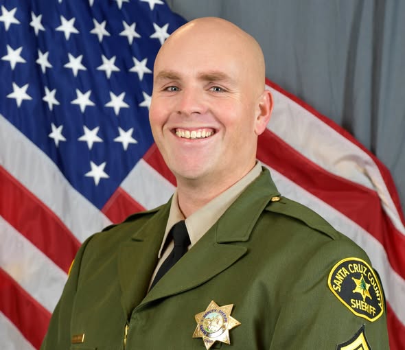Recuerdan a sargento caído en cumplimiento del deber durante ataque en el condado de Santa Cruz