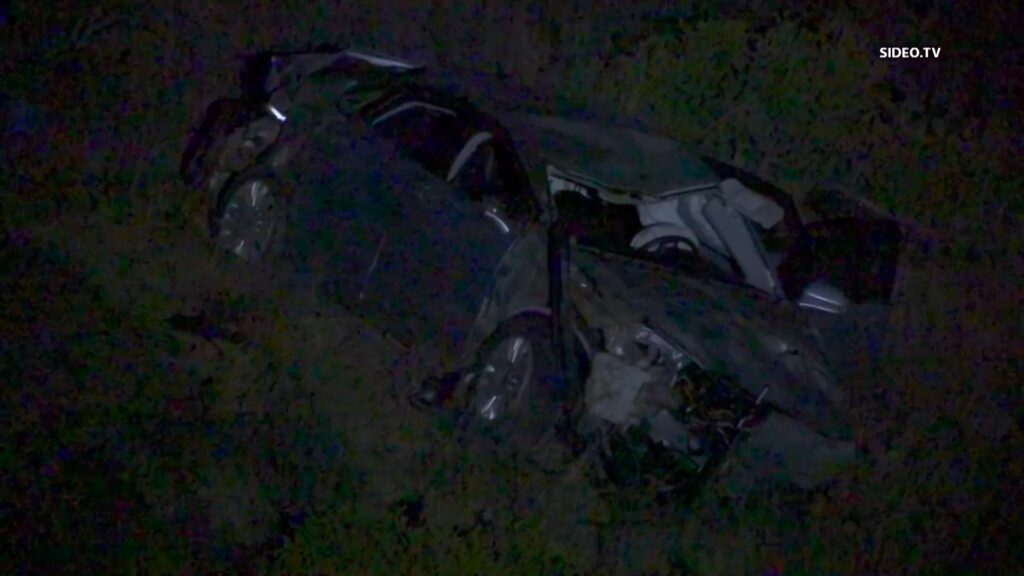 Impactante Rescate en Otay Ranch: Conductor Sobrevive a Caída en Cañón