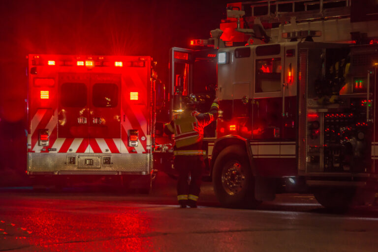 Accidente de motocicleta en Scripps Ranch deja un joven muerto y buscan al conductor que huyó