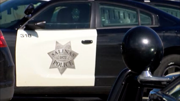 Mujer es citada por sospecha de DUI tras choque y fuga en Salinas