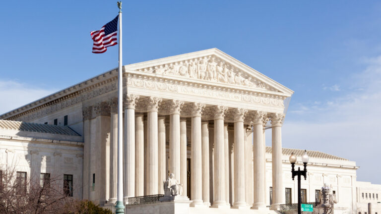 Ciudadanía por nacimiento: la Corte Suprema de Estados Unidos define el futuro del derecho de nacimiento