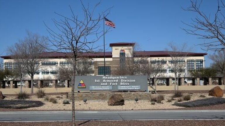 Robo de MREs en Fort Bliss: condenan a excontratista del Ejército por sustraer más de 200 paletas