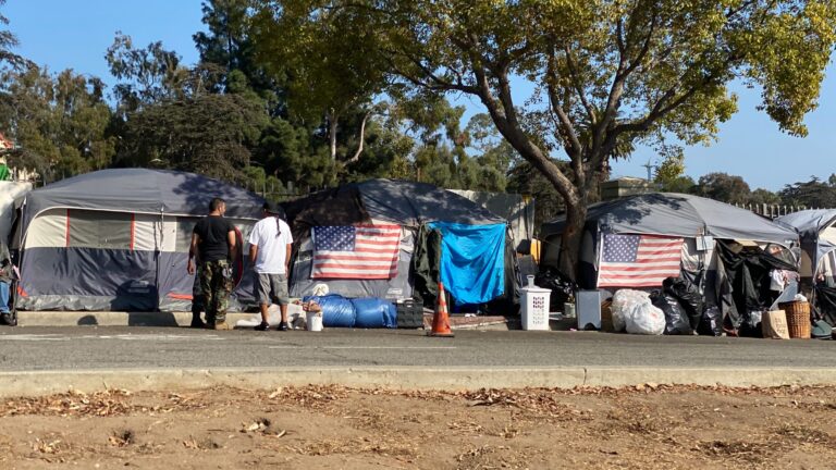 Watsonville refuerza medidas para regular campamentos en espacios públicos