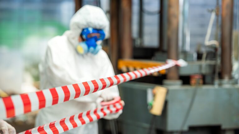 Investigan misteriosa emergencia por materiales peligrosos en prisión de California