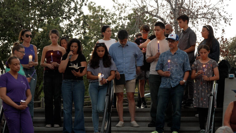 Angélica Brophy, desaparecida en Oceanside, impulsa vigilia en San Marcos mientras continúa la búsqueda