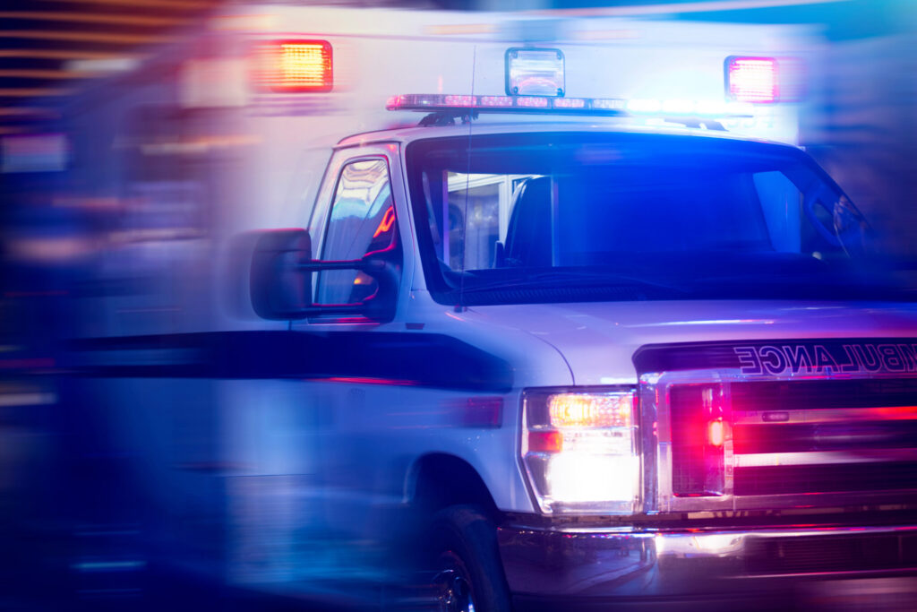 Muere una joven de 22 años y tres personas resultan gravemente heridas en choque al norte de Hollister