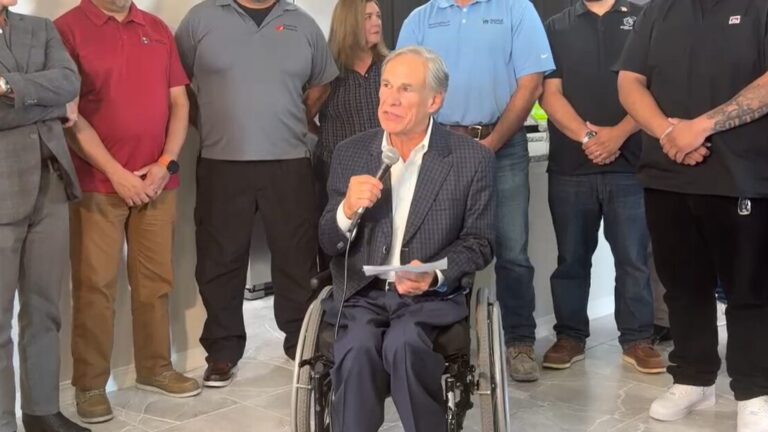 Greg Abbott propone reducir impuestos, seguros y costos médicos para bajar el costo de vida en Texas