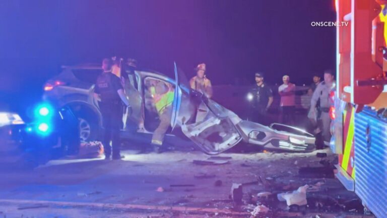 Un muerto y varios heridos tras choque de cuatro vehículos en la I-15 cerca de Fallbrook