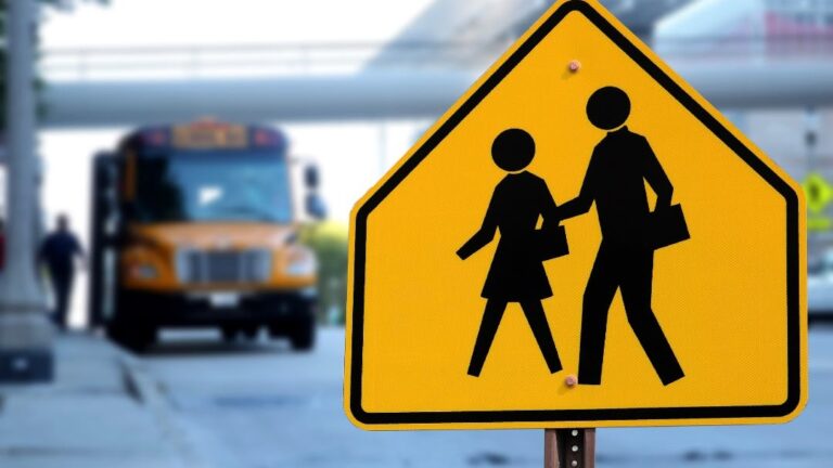 Zonas escolares: Clark County recuerda el cambio en los horarios para conductores