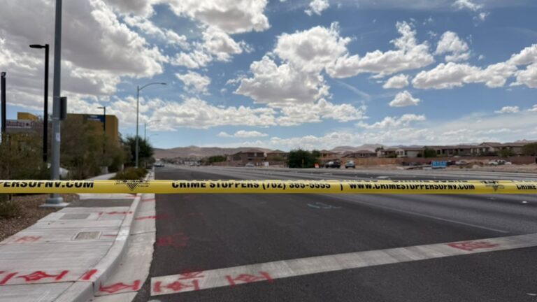 Accidente fatal: muere anciano de 87 años tras chocar su ciclomotor en South Rainbow Boulevard