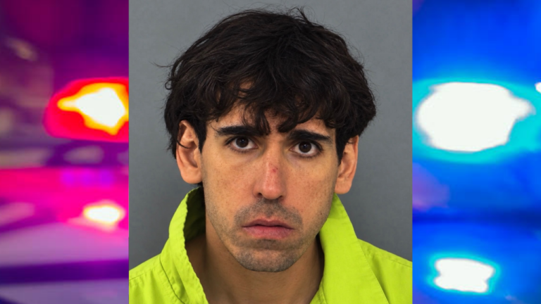 Arrestan a educador de El Paso por presunto abuso sexual a un menor de 14 años tras hallarlo escondido en su clóset