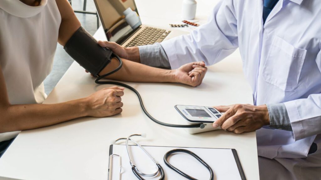 Laredo abre centro de salud con servicios gratuitos para la comunidad