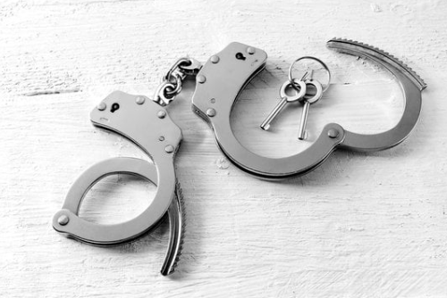 Estudiante de Rio Grande City High School queda bajo custodia tras mencionar un arma