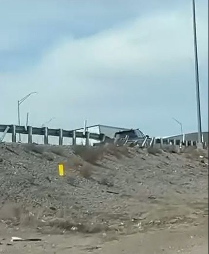 Choque de camión genera fuerte congestión vial en la I-10 Oeste cerca de Sierra Blanca