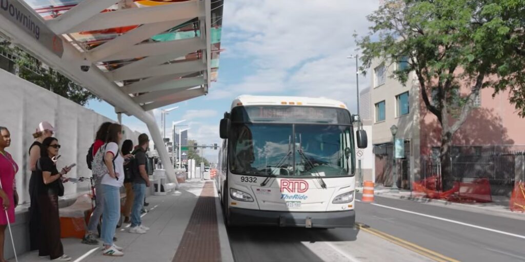 RTD abre carriles exclusivos para autobuses entre Broadway y Colorado Boulevard