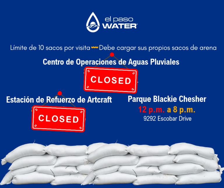 Alta demanda de sacos de arena mantiene cerradas dos sucursales de EP Water en El Paso
