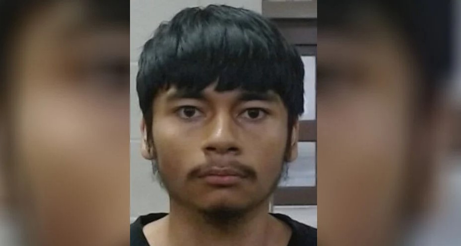 Joven de 21 años es arrestado por la muerte de sus padres y hermana en Wichita