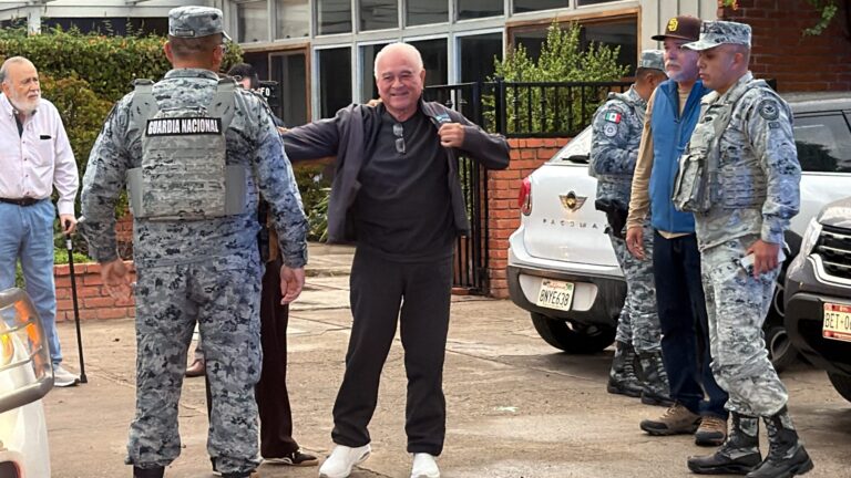 Ernesto Ruffo llega a Ensenada tras 36 horas de traslado por carretera