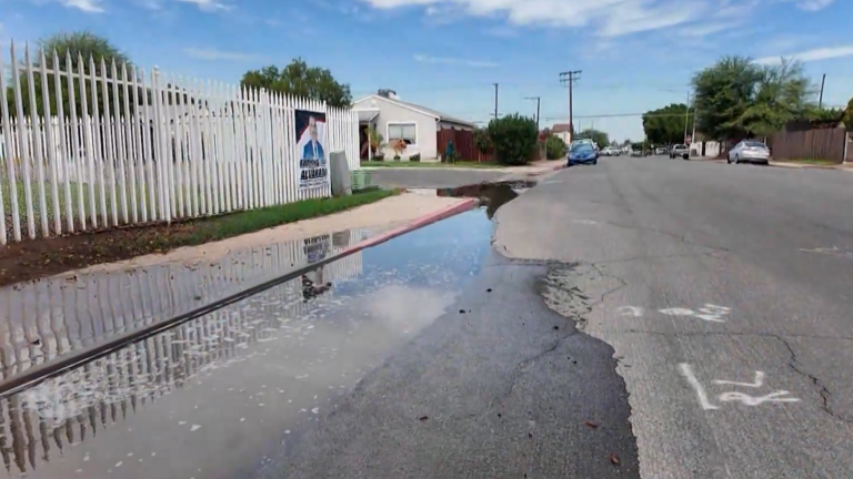 Lluvias dejan cortes de electricidad en Mexicali; autoridades piden mantenerse alertas
