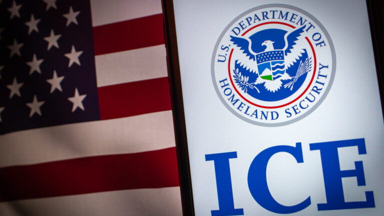 Monterey County pausa instalación de centros de detención de ICE