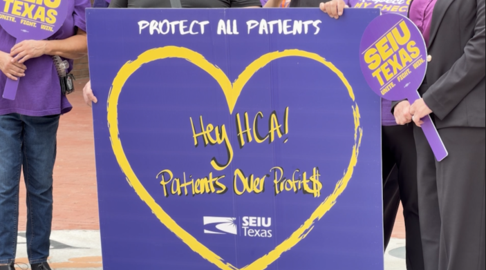 Trabajadores de hospitales de El Paso reclaman a HCA Healthcare por bajos sueldos