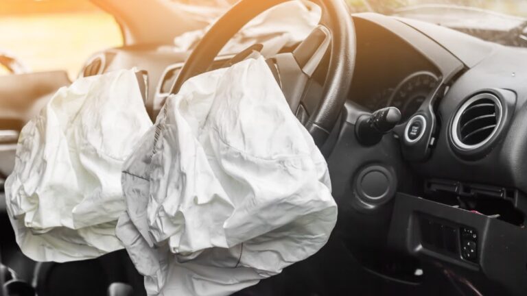 Volcadura fatal: 1 menor muere tras salir expulsado de una camioneta en la interestatal 15