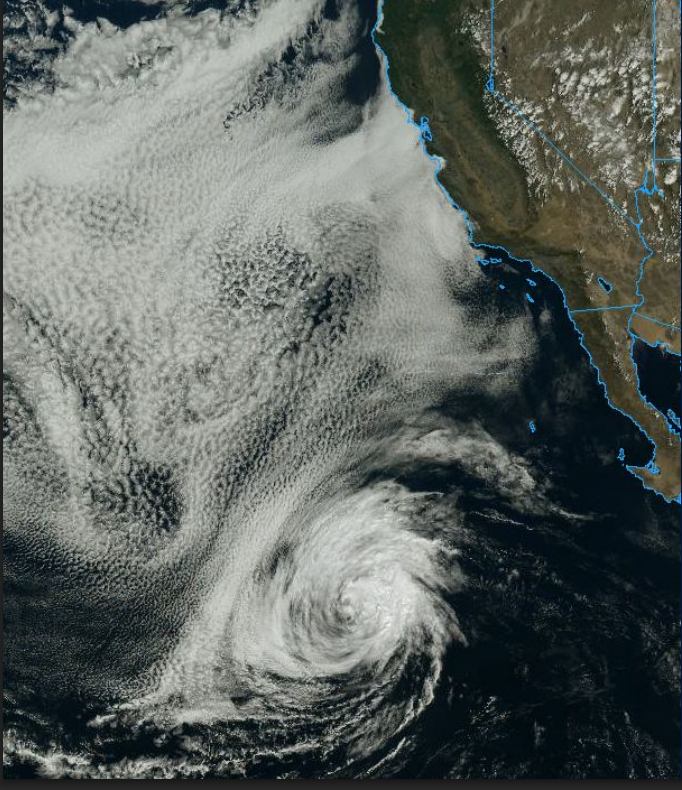 Rachel se degrada a ciclón postropical, pero mantiene riesgos de lluvias e inundaciones