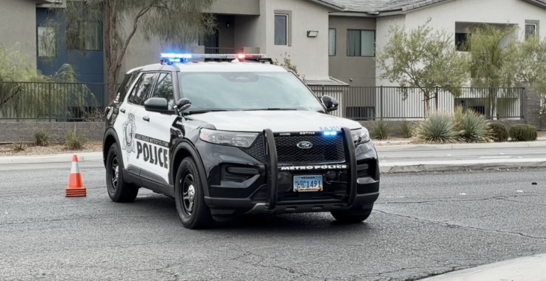 Tragedia en Las Vegas deja a motociclista de 23 años hospitalizada en estado crítico