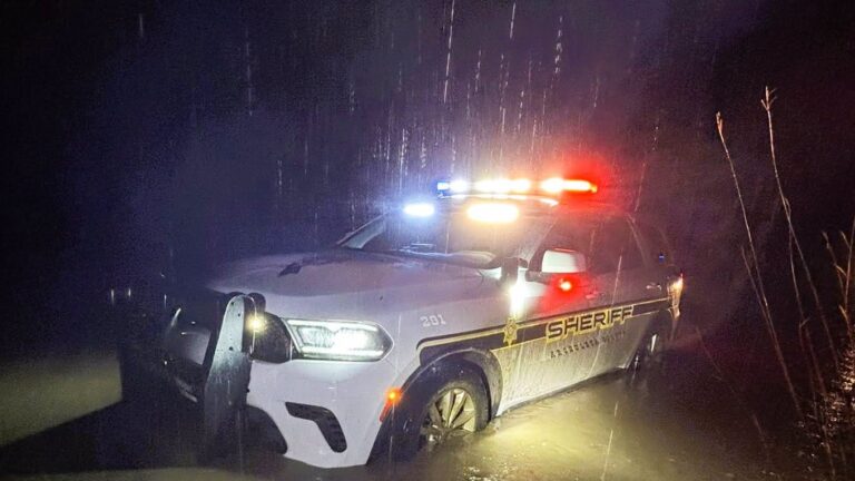 Alerta de evacuación en Colorado por riesgo de inundaciones cerca de cuatro ríos en el condado de Archuleta