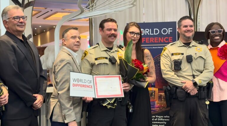 LVMPD premia la conmovedora respuesta de un agente tras un choque
