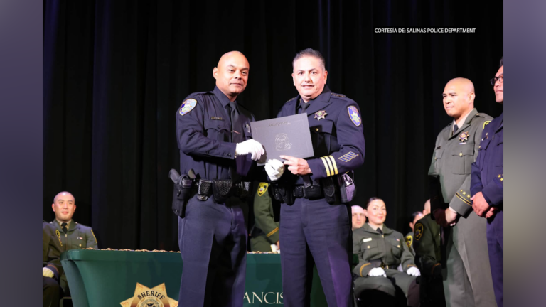 Policía de Salinas da la bienvenida a un nuevo oficial tras graduación de academia