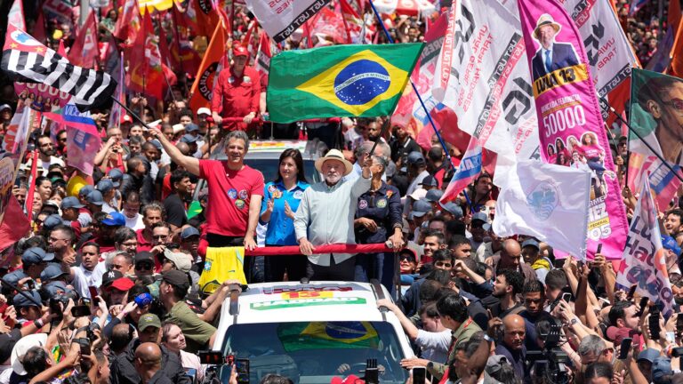 Lula da Silva logra un histórico cuarto mandato y vuelve a imponerse a la derecha en Brasil